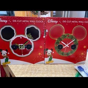 Mickey Christmas cookie clocks
